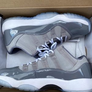 Cool grey low 11 SIZE 4.5